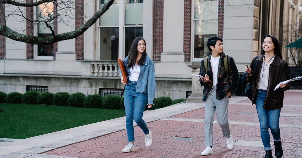 How International Students Prepare for Tropical Weather in Australia