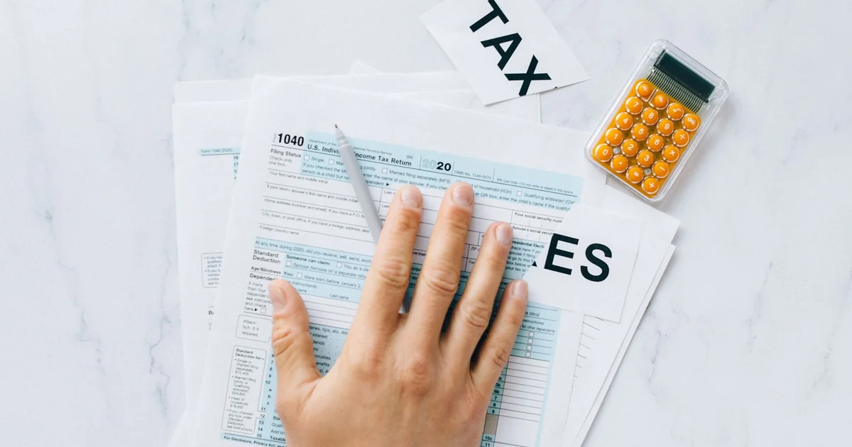 US Expat Guide to Medicare, Tax, and Opal in Australia